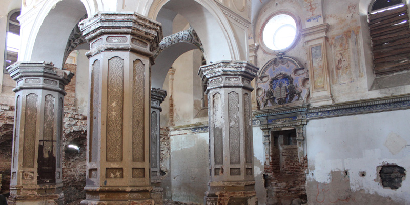 Slonim Synagogue today - Interior